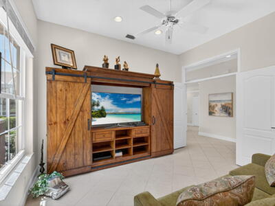 902 Augusta Pointe Drive, Palm Beach Gardens, FL 33418