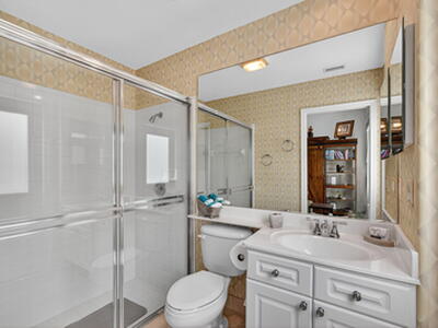 902 Augusta Pointe Drive, Palm Beach Gardens, FL 33418