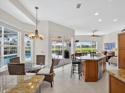 902 Augusta Pointe Drive, Palm Beach Gardens, FL 33418