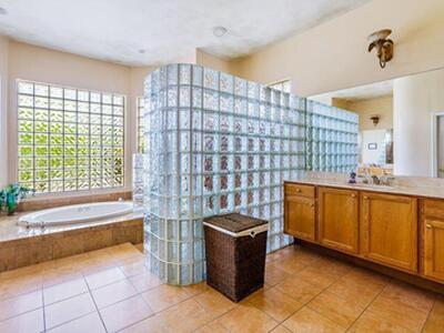 2117 N Suzanne Circle, North Palm Beach, FL 33408