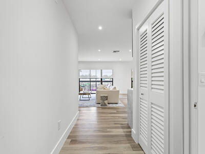 11311 Pond View Drive, Wellington, FL 33414