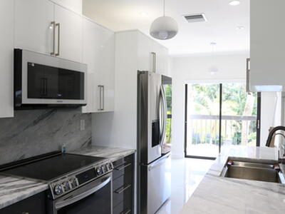 11311 Pond View Drive, Wellington, FL 33414