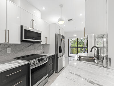 11311 Pond View Drive, Wellington, FL 33414