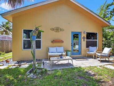 325 Jeffery Street, Boca Raton, FL 33487