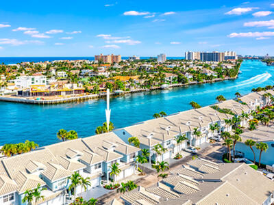 892 E Jeffery Street