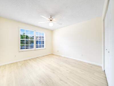 892 E Jeffery Street, Boca Raton, FL 33487