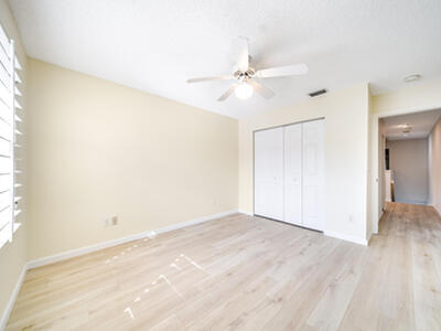 892 E Jeffery Street, Boca Raton, FL 33487