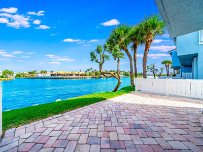 892 E Jeffery Street, Boca Raton, FL 33487