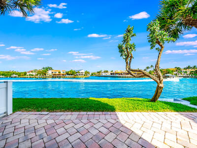 892 E Jeffery Street, Boca Raton, FL 33487