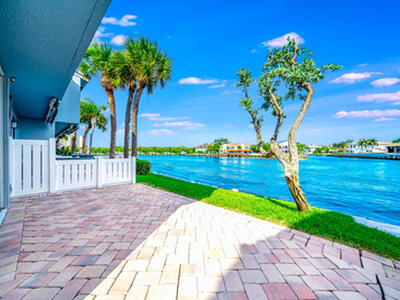 892 E Jeffery Street, Boca Raton, FL 33487