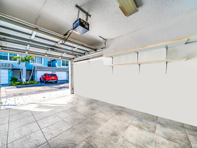 892 E Jeffery Street, Boca Raton, FL 33487