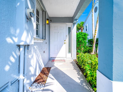 892 E Jeffery Street, Boca Raton, FL 33487