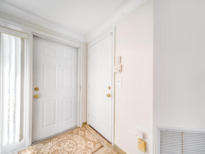 892 E Jeffery Street, Boca Raton, FL 33487