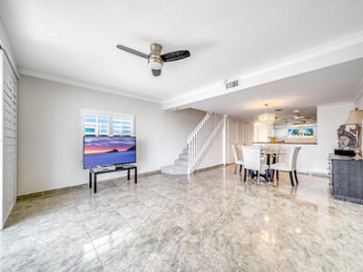 892 E Jeffery Street, Boca Raton, FL 33487