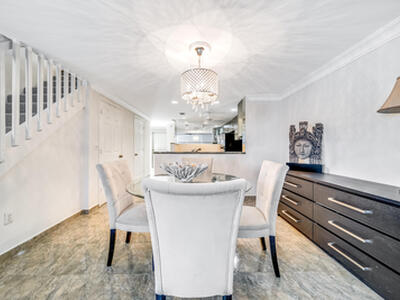 892 E Jeffery Street, Boca Raton, FL 33487