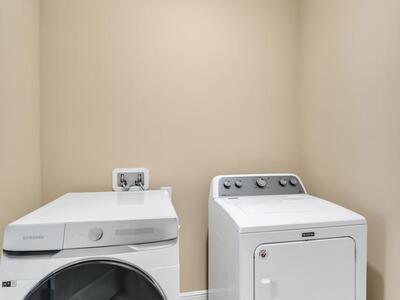 5335 NW Wisk Fern Circle, Port Saint Lucie, FL 34986