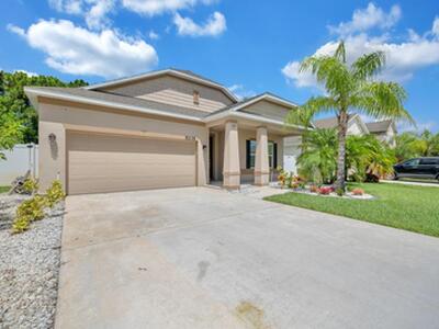 5335 NW Wisk Fern Circle, Port Saint Lucie, FL 34986