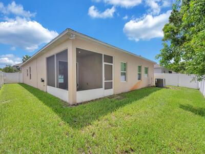 5335 NW Wisk Fern Circle, Port Saint Lucie, FL 34986