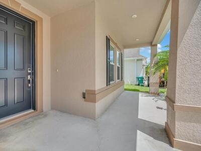 5335 NW Wisk Fern Circle, Port Saint Lucie, FL 34986