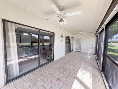 37 Stratford Lane, Boynton Beach, FL 33436