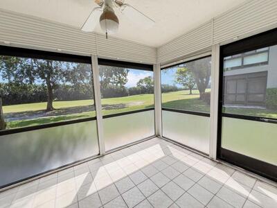 37 Stratford Lane, Boynton Beach, FL 33436