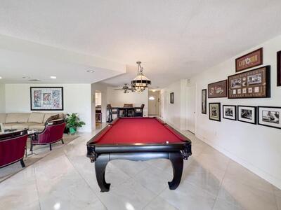 37 Stratford Lane, Boynton Beach, FL 33436