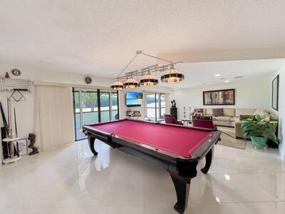 37 Stratford Lane, Boynton Beach, FL 33436