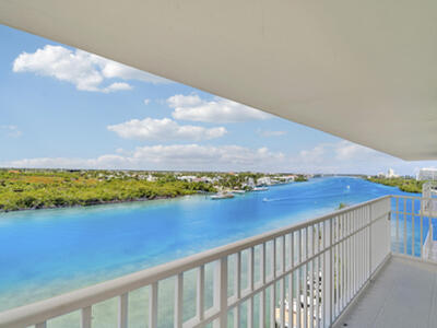 375 Beach Road, Tequesta, FL 33469