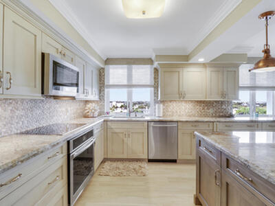 375 Beach Road, Tequesta, FL 33469