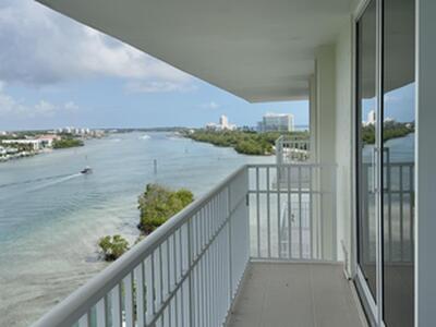 375 Beach Road, Tequesta, FL 33469