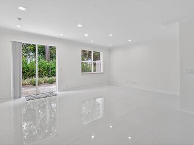 16081 Poppyseed Circle, Delray Beach, FL 33484