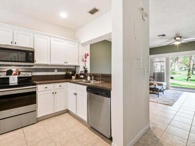 5032 Palmbrooke Circle, West Palm Beach, FL 33417