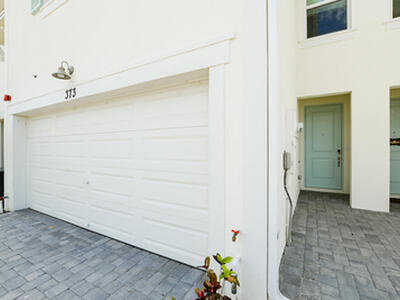 Fort Pierce, FL 34982