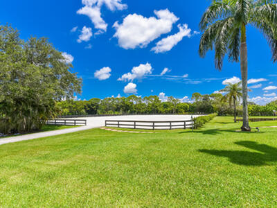 2780 Skipiks Way, Wellington, FL 33470