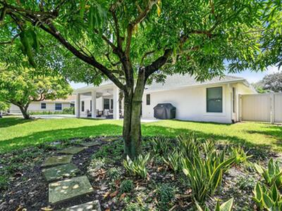 13949 Sheffield Court, Wellington, FL 33414