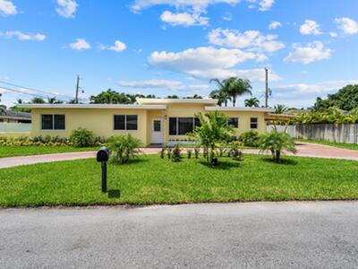 7531 Edgewater Circle, Lake Clarke Shores, FL 33406