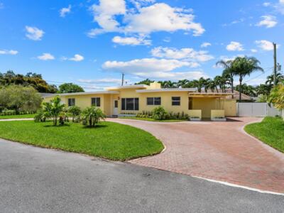 7531 Edgewater Circle, Lake Clarke Shores, FL 33406