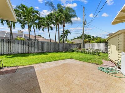 7531 Edgewater Circle, Lake Clarke Shores, FL 33406