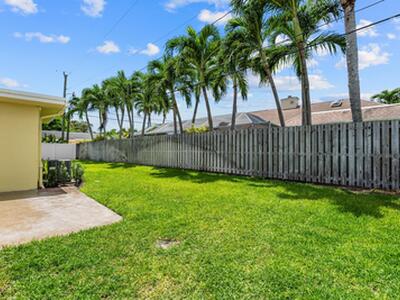 7531 Edgewater Circle, Lake Clarke Shores, FL 33406