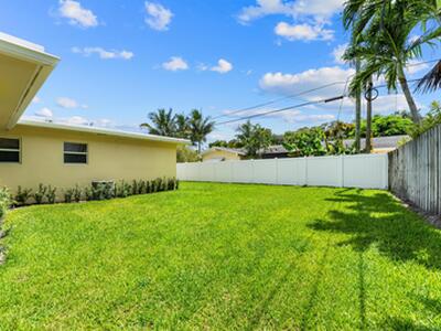 7531 Edgewater Circle, Lake Clarke Shores, FL 33406