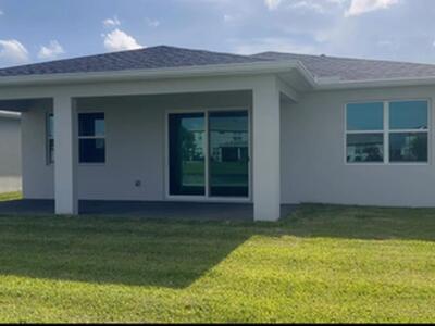 10207 SW Adelaide Terrace, Port Saint Lucie, FL 34987