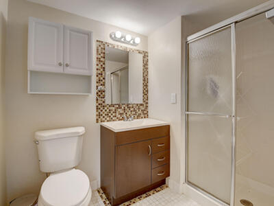 18 Westgate Lane, Boynton Beach, FL 33436