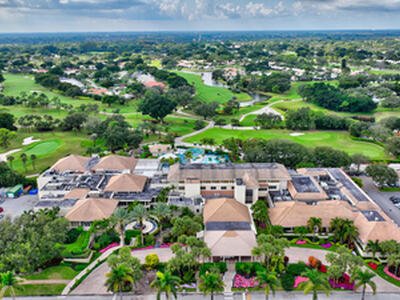 18 Westgate Lane, Boynton Beach, FL 33436