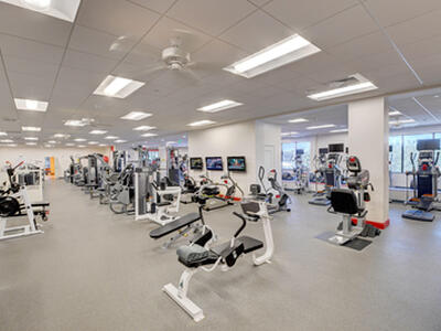 18 Westgate Lane, Boynton Beach, FL 33436