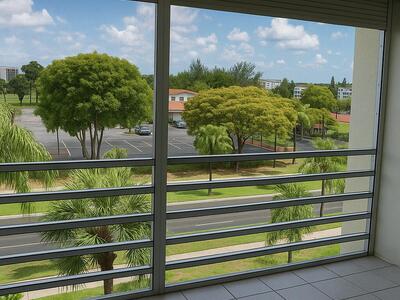 3590 Via Poinciana, Lake Worth, FL 33467