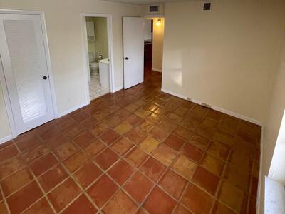 9 Royal Palm Way, Boca Raton, FL 33432