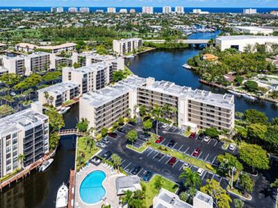 9 Royal Palm Way, Boca Raton, FL 33432