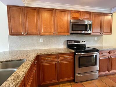 9 Royal Palm Way, Boca Raton, FL 33432