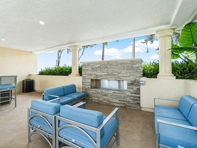 2650 Lake Shore Drive, Riviera Beach, FL 33404