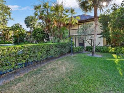 13334 Polo Club Road, Wellington, FL 33414